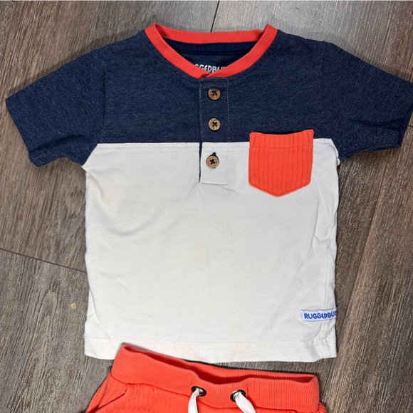 Rugged Butts outfit (shirt and shorts) - Picture 2 of 6